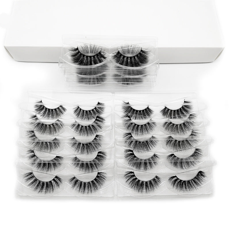 False eyelashes European and American makeup