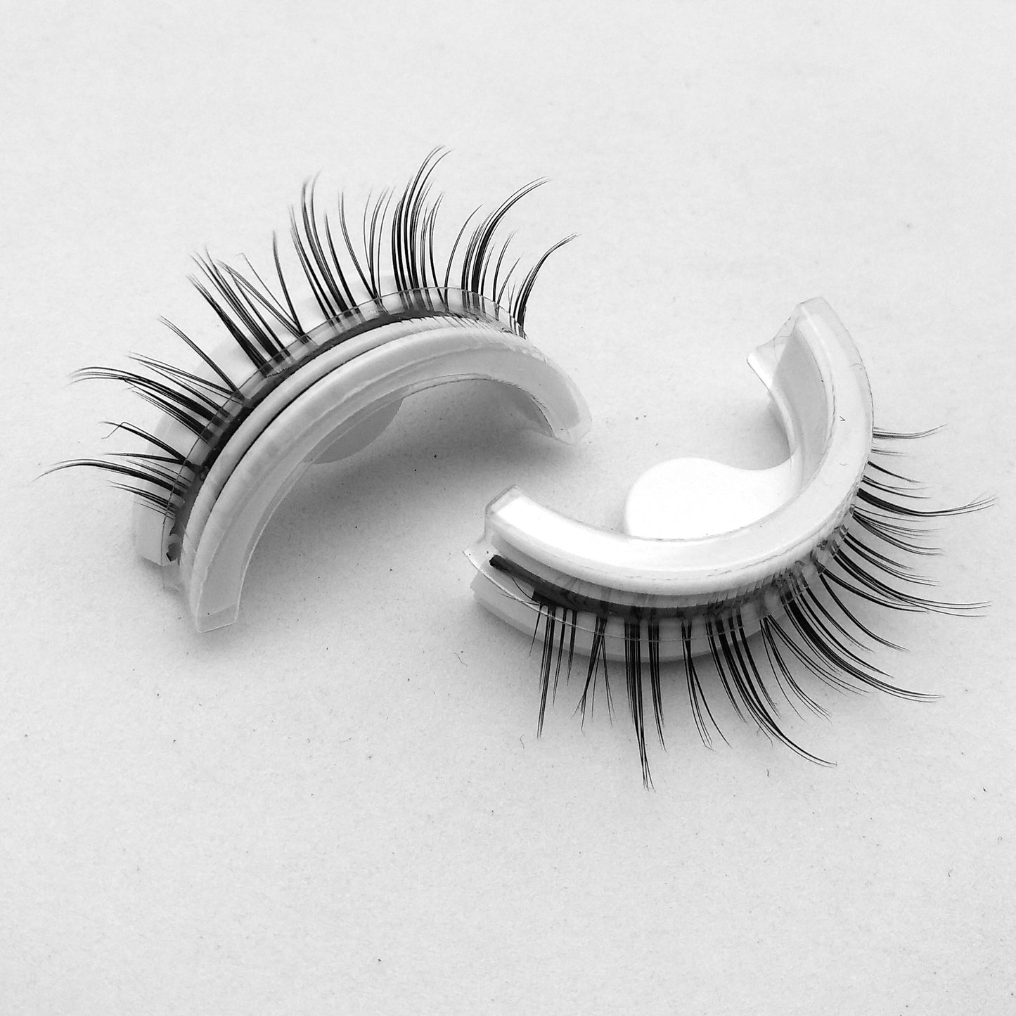 Repeatable Glue-free Self-adhesive False Eyelashes Natural One-pair Package