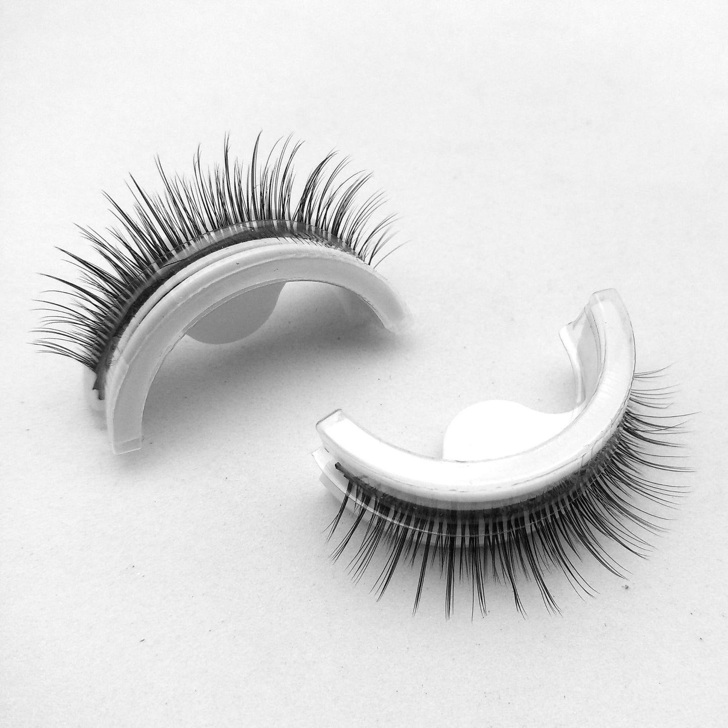 Repeatable Glue-free Self-adhesive False Eyelashes Natural One-pair Package